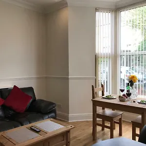  Apartment 1 Bedroom Modern Apartment, Uplands,